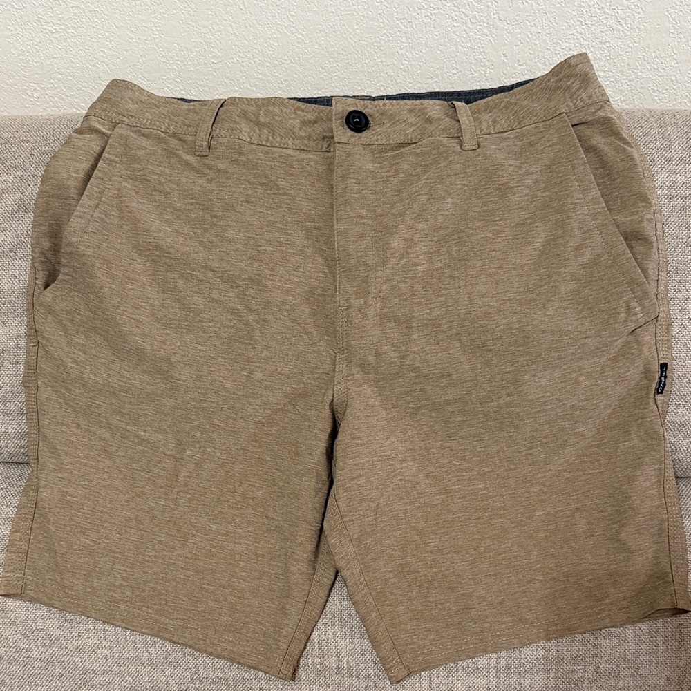 Men's O’Neill Tan Shorts - size 32